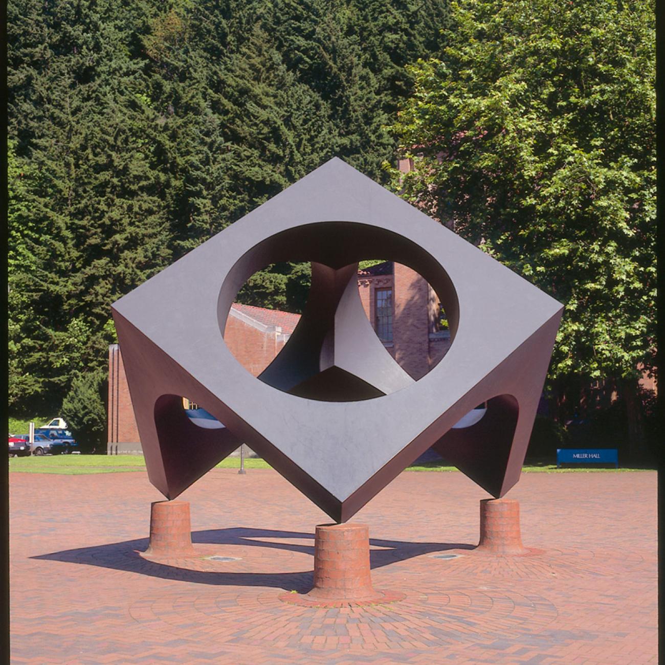 Isamu Noguchi, Skyviewing Sculpture (1969), Western Washington University